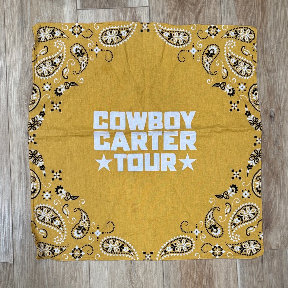 Cowboy Carter Tour Bandana – Beyoncé Concert Merch Paisley Scarf